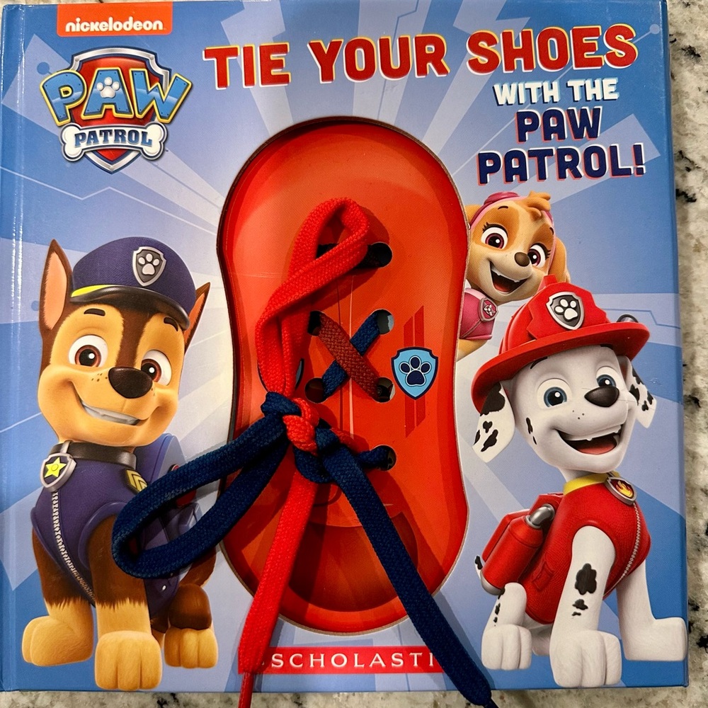 Paw Patrol Shoe Tying Book - Red and Blue